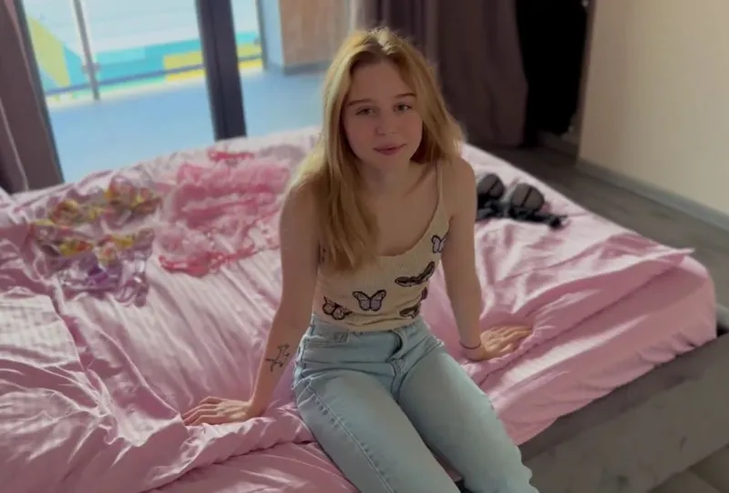 phim sex lam tinh,sneaky sex,sex nhẫn rose Giúp em kế chọn đồ lót cho buổi hẹn hò và cái kết