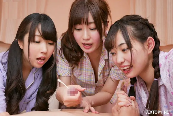 sex hoc sinh trung quoc Tiệc ngủ của chị gái và đám bạn